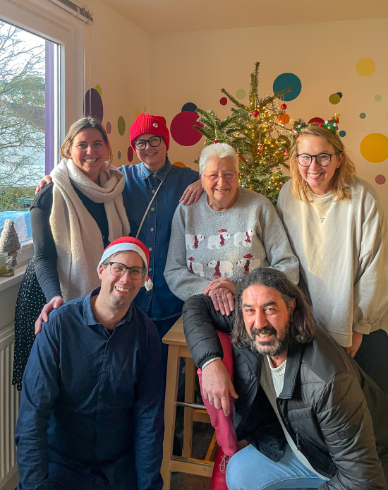 Weihnachtsfeier in der Jugendwerkstatt Burgdorf Weihnachtsfeier in der Jugendwerkstatt Burgdorf